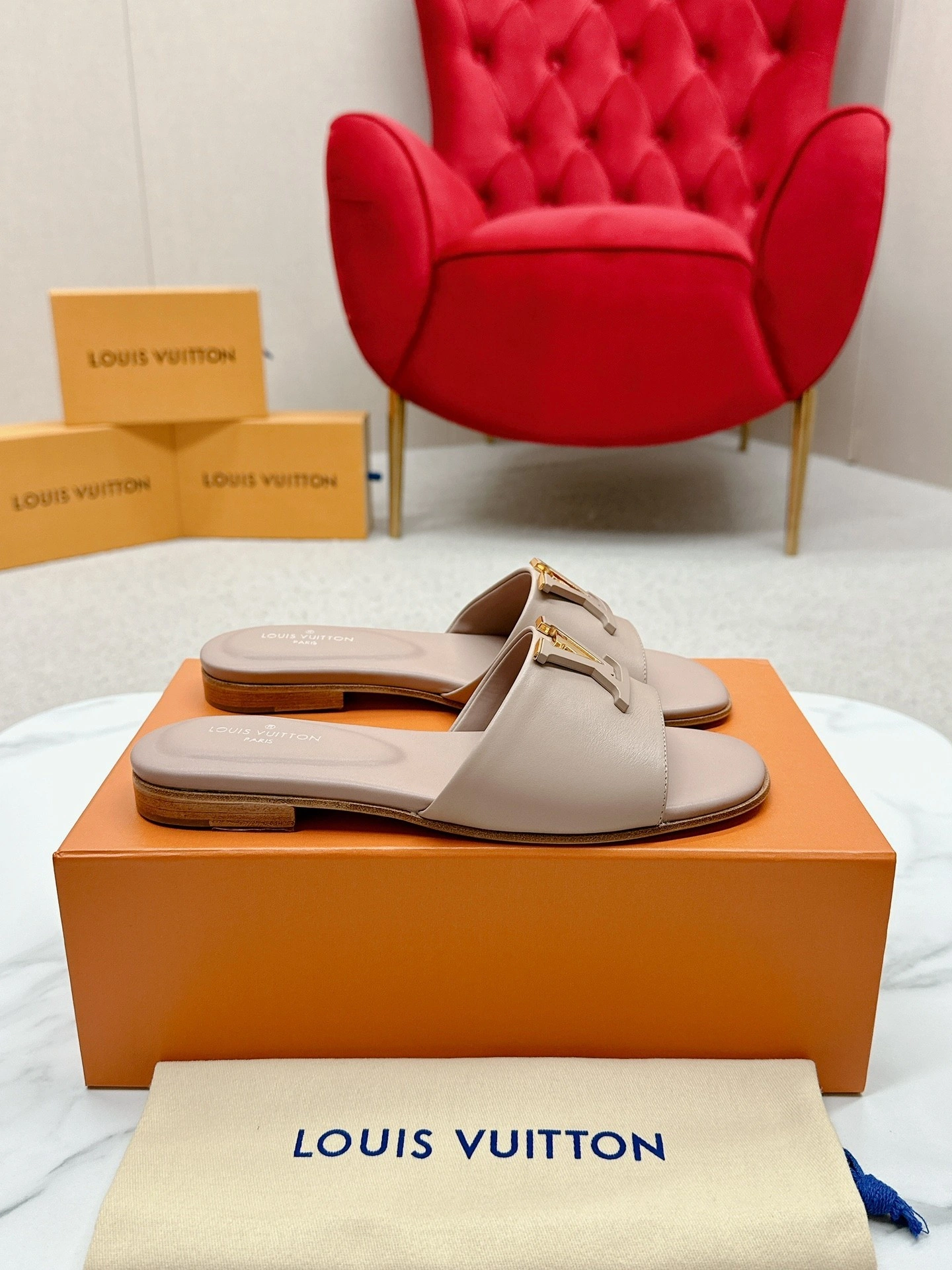 COCO-- 8V 1ACTNA sheepskin Heel height： 1.5CM item:D-X281I0332